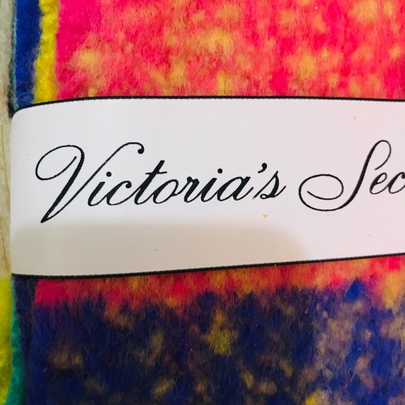 SOLD - Victoria Secret Color Block Scarf NWT - Picture 7 of 8